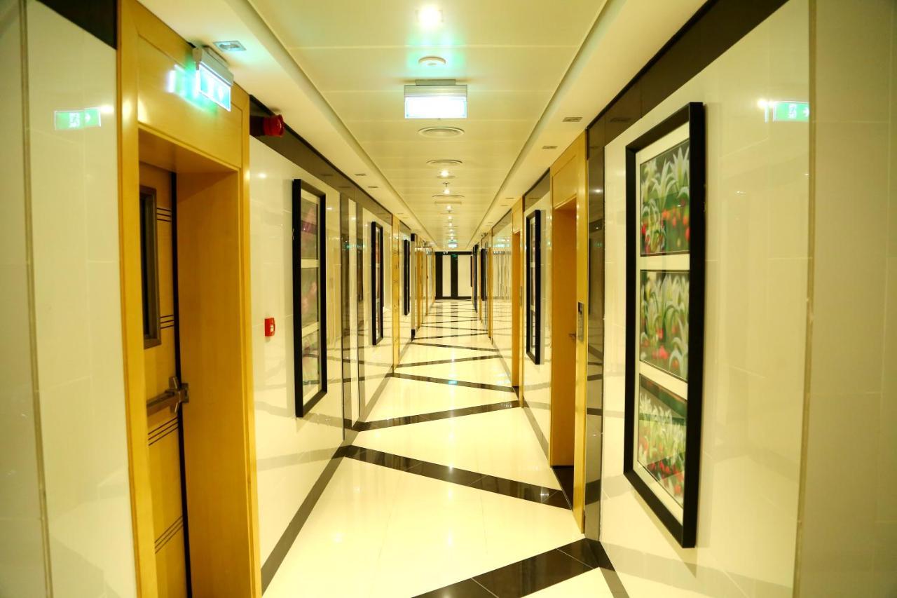 Tulip Al Barsha Hotel Apartment Dubai Exterior foto