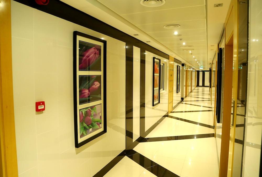 Tulip Al Barsha Hotel Apartment Dubai Exterior foto